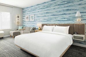 Studio Suite, 1 King Bed | Desk, iron/ironing board, free cribs/infant beds, free WiFi