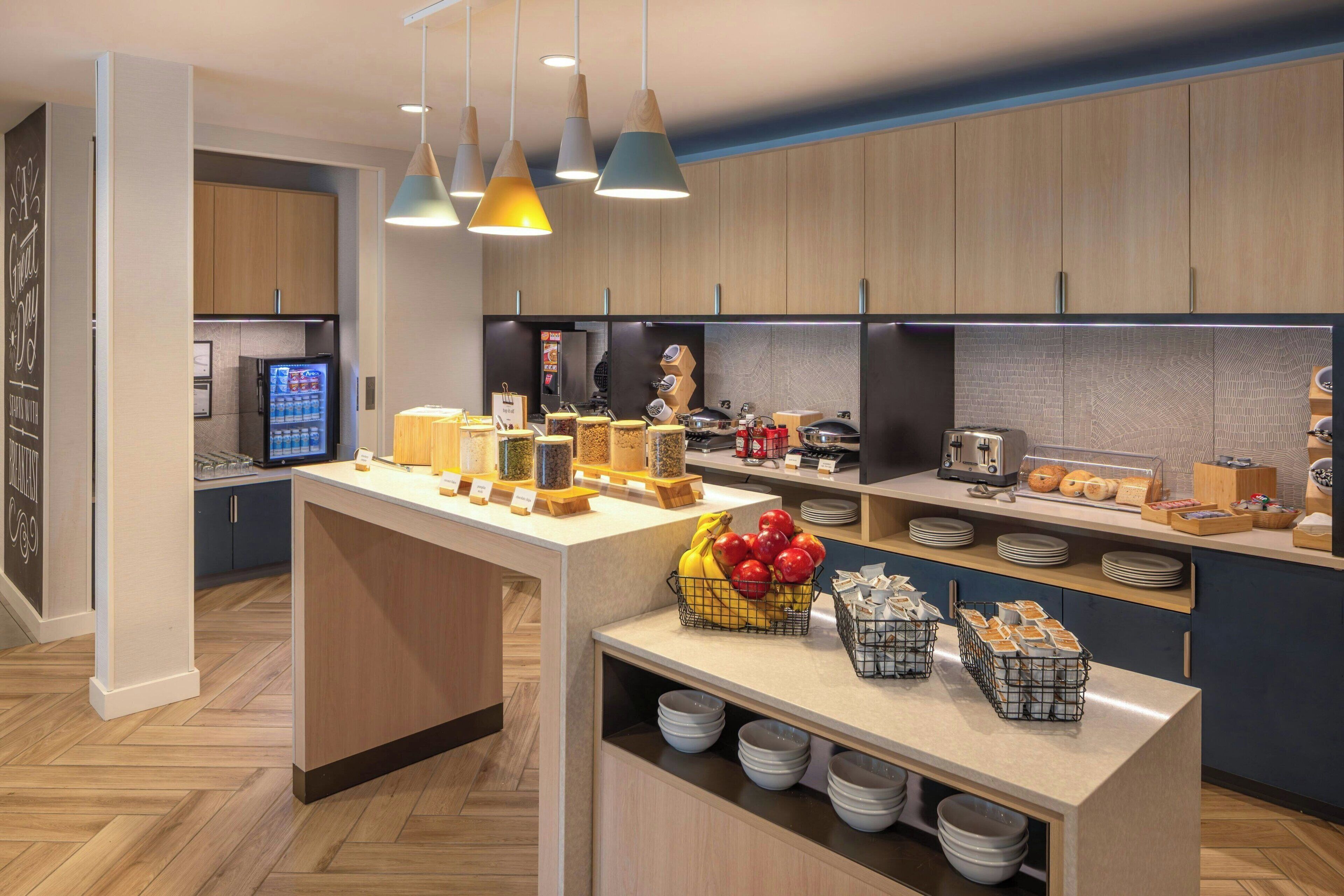 Free daily continental breakfast