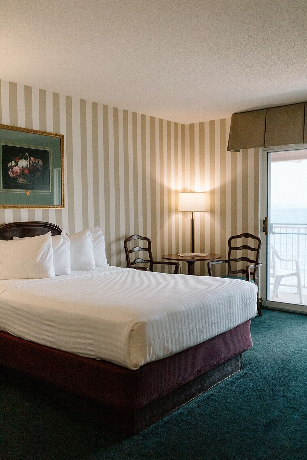 Hypo-allergenic bedding, laptop workspace, iron/ironing board, free WiFi