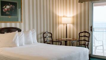 Hypo-allergenic bedding, laptop workspace, iron/ironing board, free WiFi