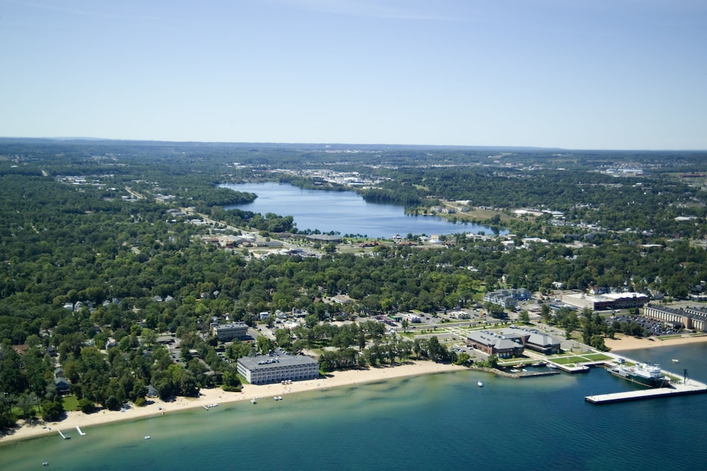 Bayshore Resort by null