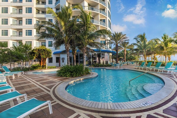 Outdoor pool, open 9:00 AM to 5:00 PM, sun loungers