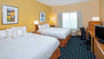 Rum - 2 queensize-sängar - icke-rökare | Sängtillbehör av högsta kvalitet och mörkläggningsgardiner