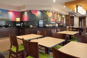 Petit déjeuner buffet compris tous les jours