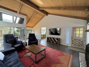 The Village House - Not Pet Friendly | Living area | 43-inch Smart TV with cable channels, TV - Hidden Valley Inn (Carmel Valley)