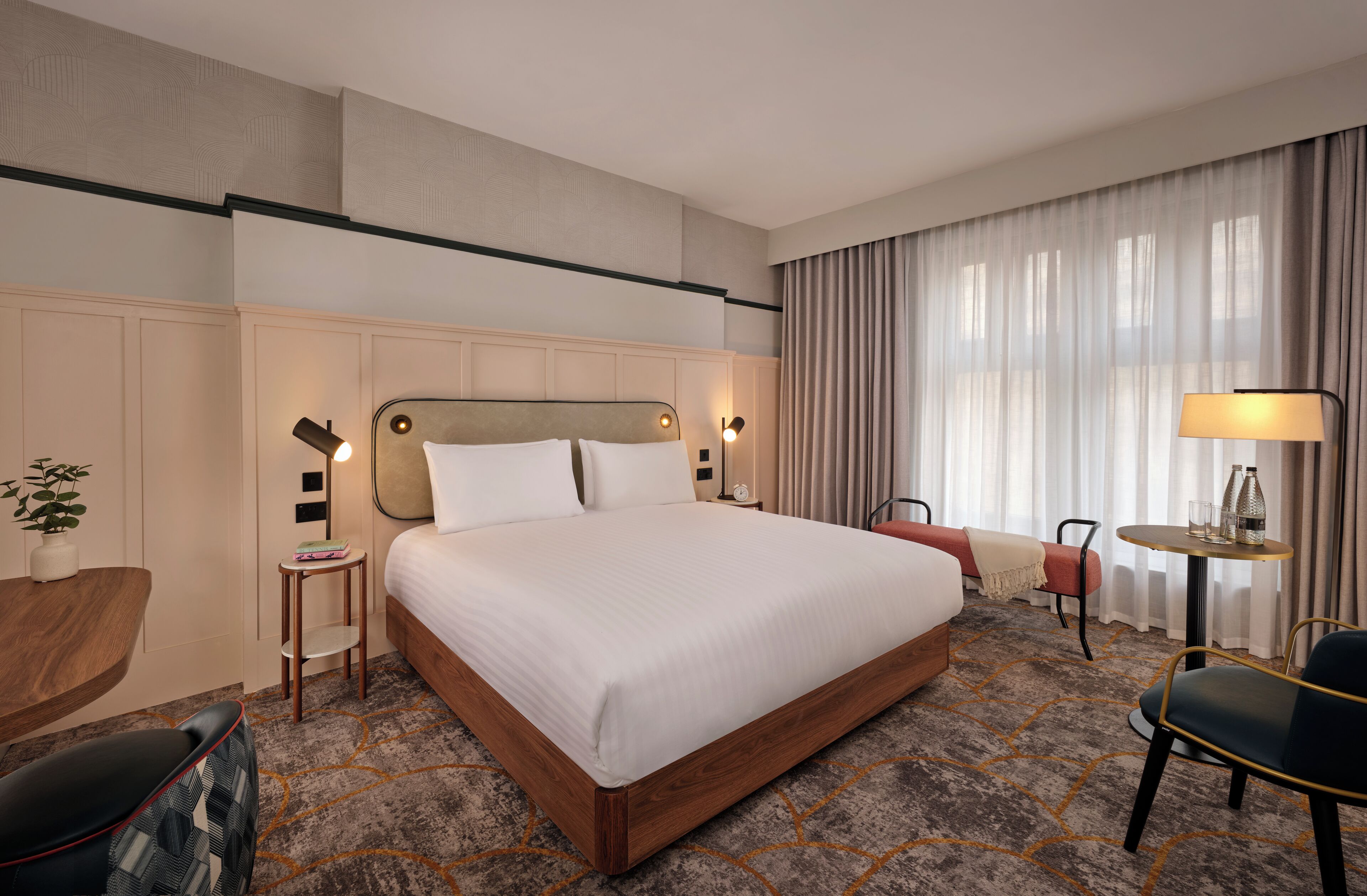 Familierom | Skrivebord, strykejern/-brett, wi-fi (inkludert) og sengetøy