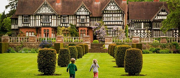 Point of interest - The Mount Country Manor Hotel & Golf (Wolverhampton)