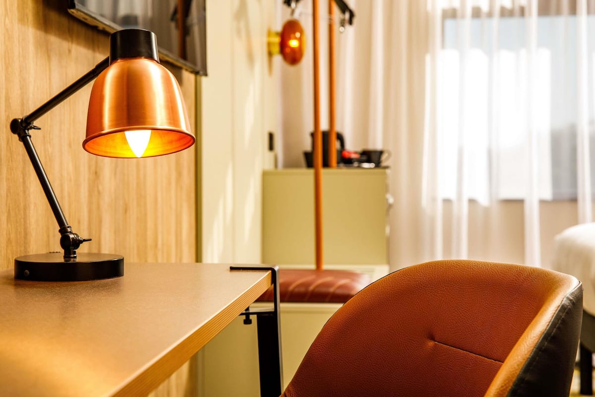 Twin Room, 2 Single Beds | Premium bedding, in-room safe, desk, blackout curtains