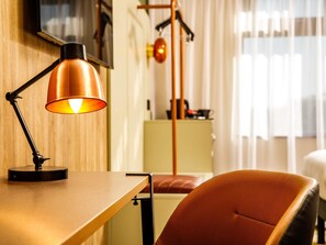 Twin Room, 2 Single Beds | Premium bedding, in-room safe, desk, blackout curtains - ibis Styles York Centre (York)