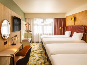 1 bedroom, premium bedding, in-room safe, desk