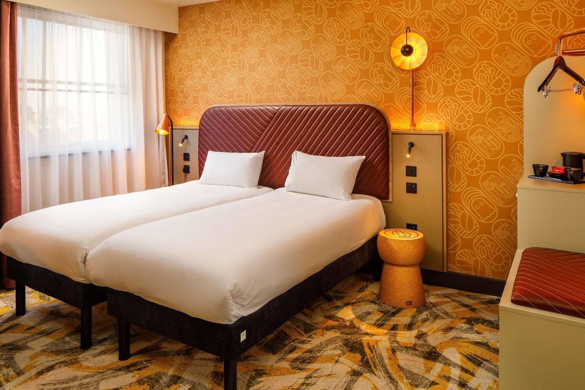 Tomannsrom, 2 enkeltsenger | Sengetøy av topp kvalitet, safe på rommet og skrivebord