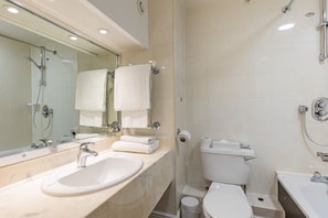 Đồ dùng nhà tắm thân thiện với môi trường, máy sấy tóc, khăn tắm