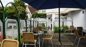 Café da manhã, almoço e jantar; culinária regional 