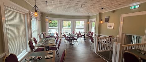 Engelsk frokost er inkludert hver dag