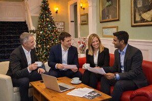 Lobby sitting area - Preston Park Hotel (Brighton)