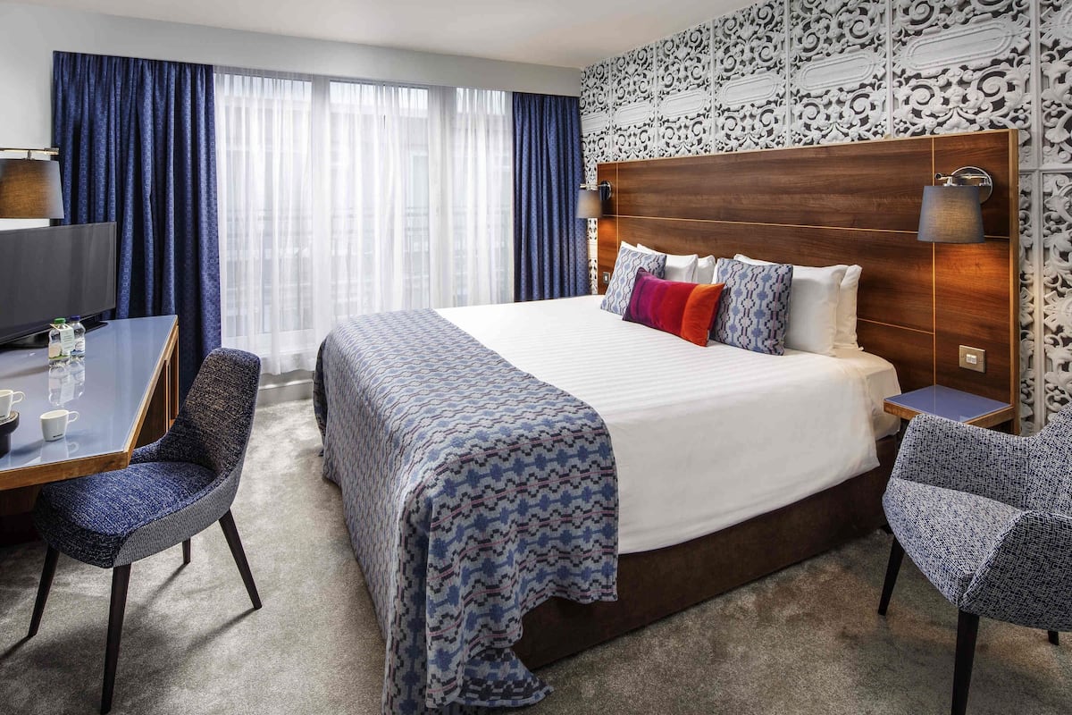Privilege, Quarto casal premium, 1 cama de casal | Cofres nos quartos, escrivaninha, ferros/tábuas de passar roupa