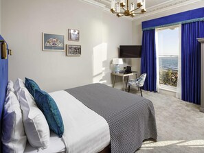 In-room safe, desk, iron/ironing board, free WiFi - Mercure Brighton Seafront Hotel (Brighton)