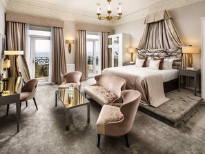 In-room safe, desk, iron/ironing board, free WiFi - Mercure Brighton Seafront Hotel (Brighton)