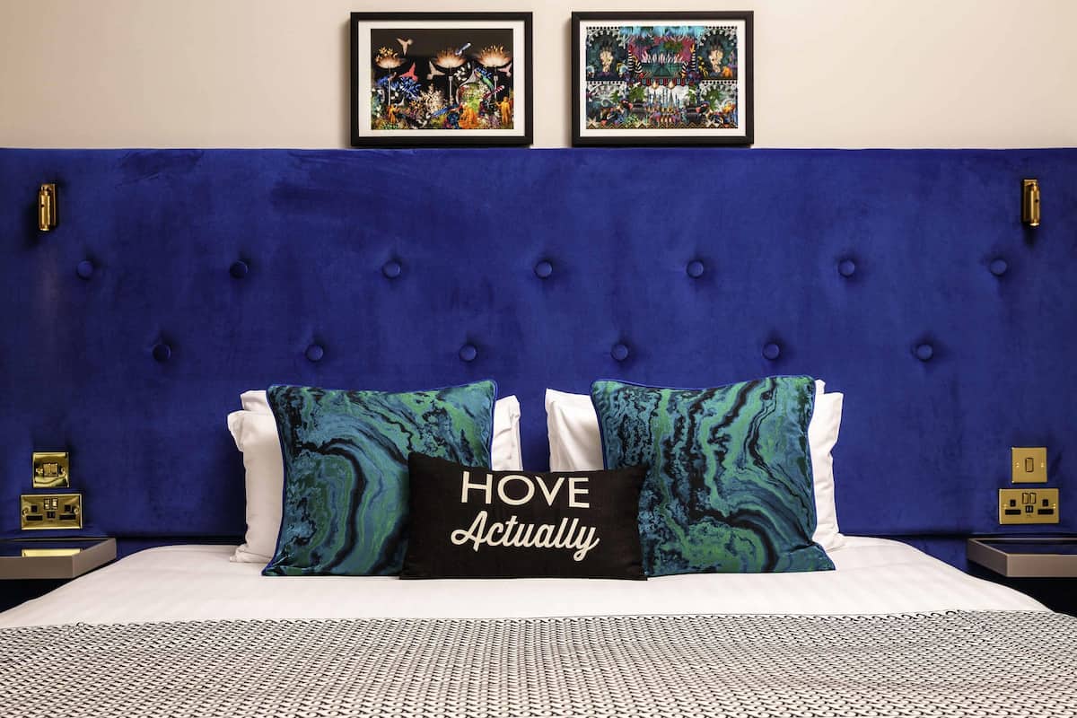 Privilege, Double Room, 1 Double Bed, Balcony, Sea View | In-room safe, desk, iron/ironing board, free WiFi