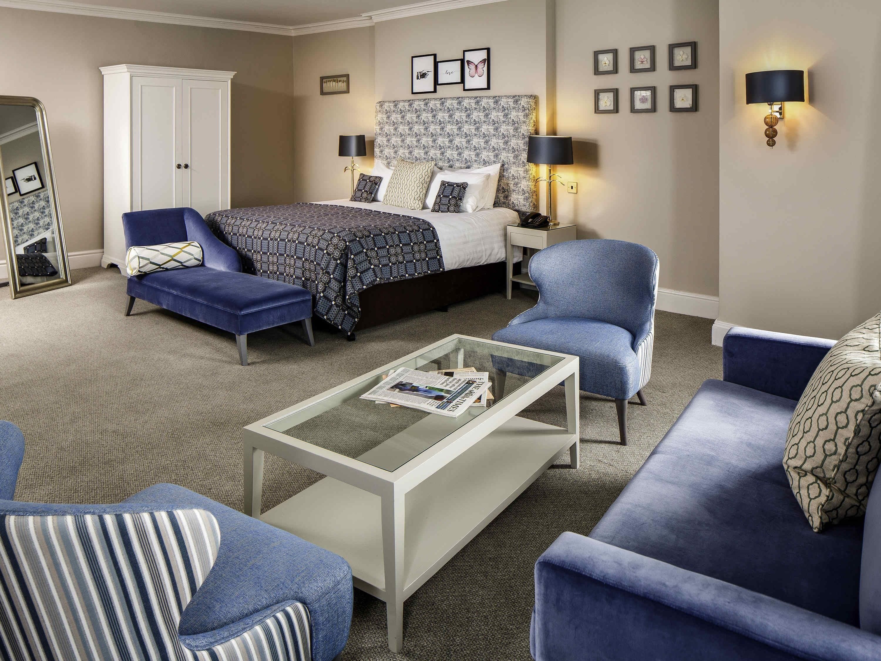 Superior Suite, 1 Double Bed | Desk, iron/ironing board, free WiFi, bed sheets