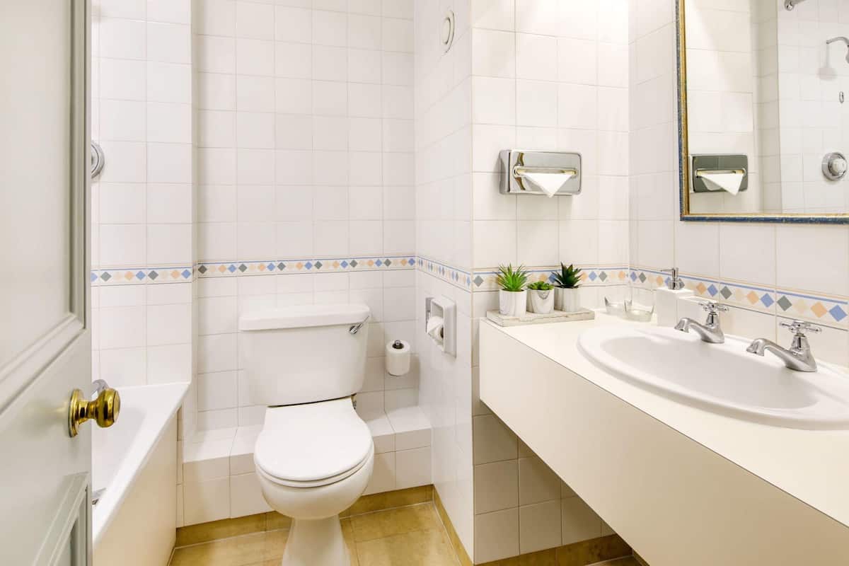 In-room safe, desk, iron/ironing board, free cots/infant beds