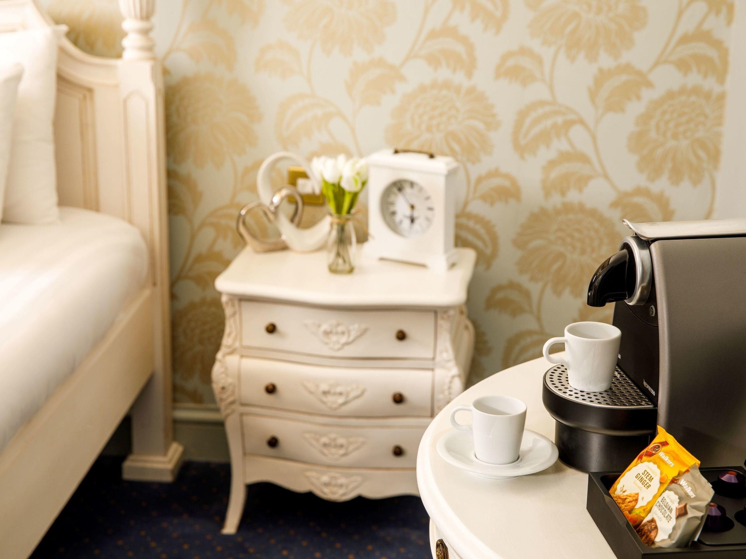 Superior Double Room, 1 Double Bed, Garden View | In-room safe, desk, iron/ironing board, free cribs/infant beds