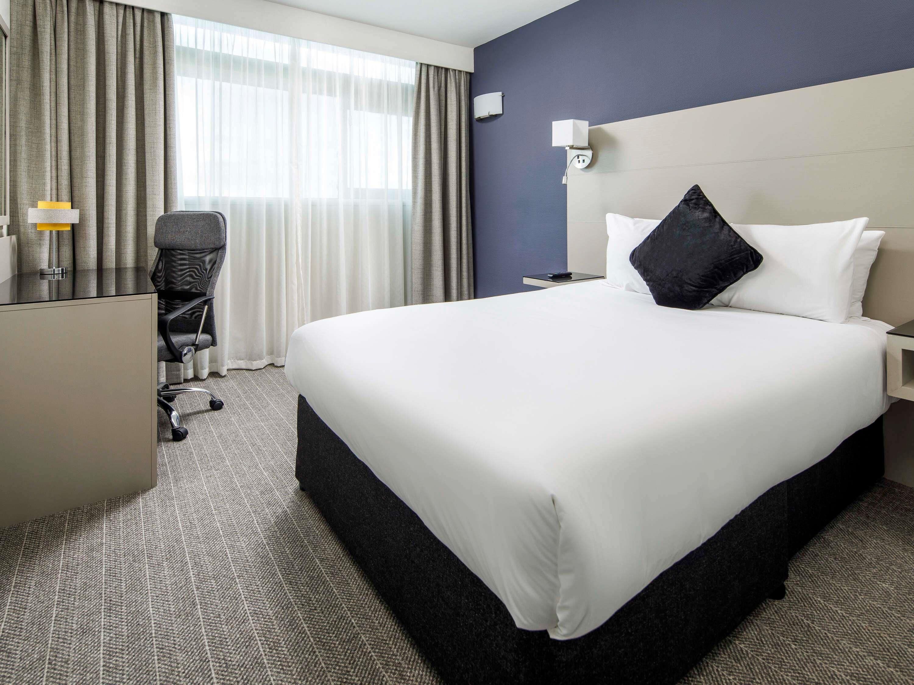 In-room safe, desk, iron/ironing board, free WiFi