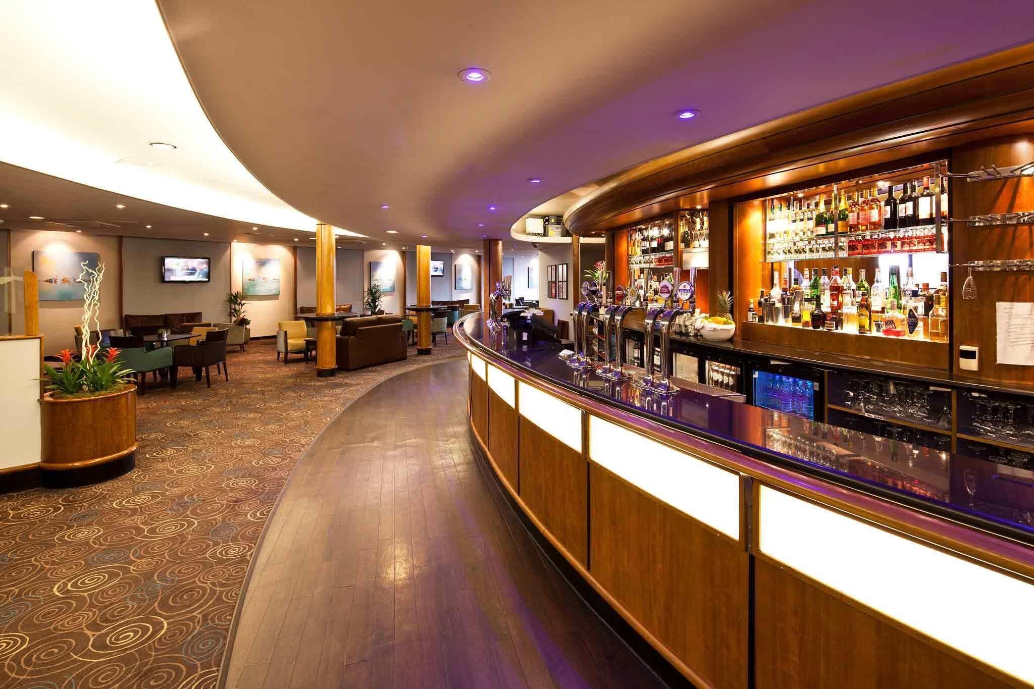 Bar (en el alojamiento)