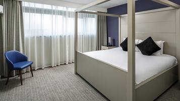 In-room safe, desk, iron/ironing board, free WiFi