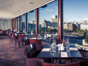 Breakfast, lunch, dinner served; British cuisine, garden views 
