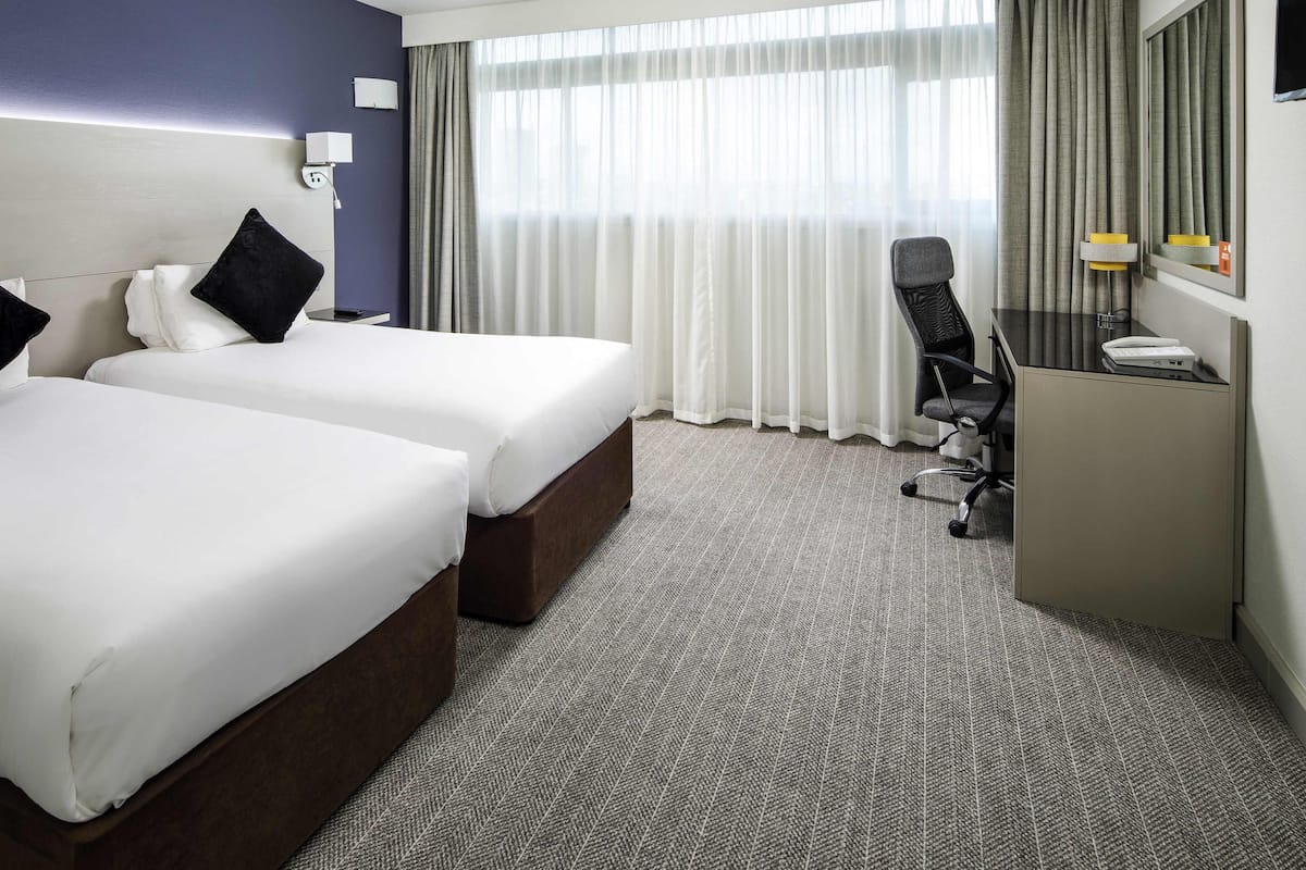 Classic Room, 2 Single Beds | 1 bedroom, in-room safe, desk, iron/ironing board