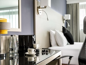 1 bedroom, in-room safe, desk, iron/ironing board