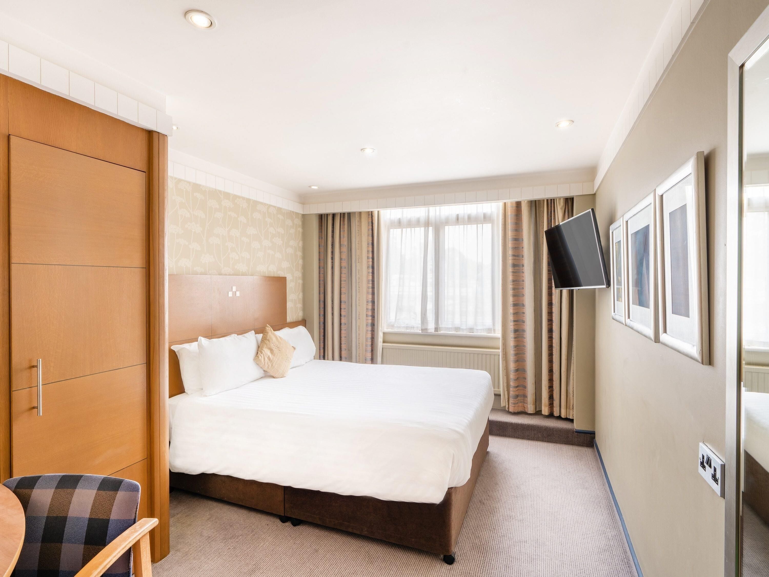 Classic-Zimmer, 1 Doppelbett | Zimmersafe, Schreibtisch, Bügeleisen/Bügelbrett, kostenlose Babybetten