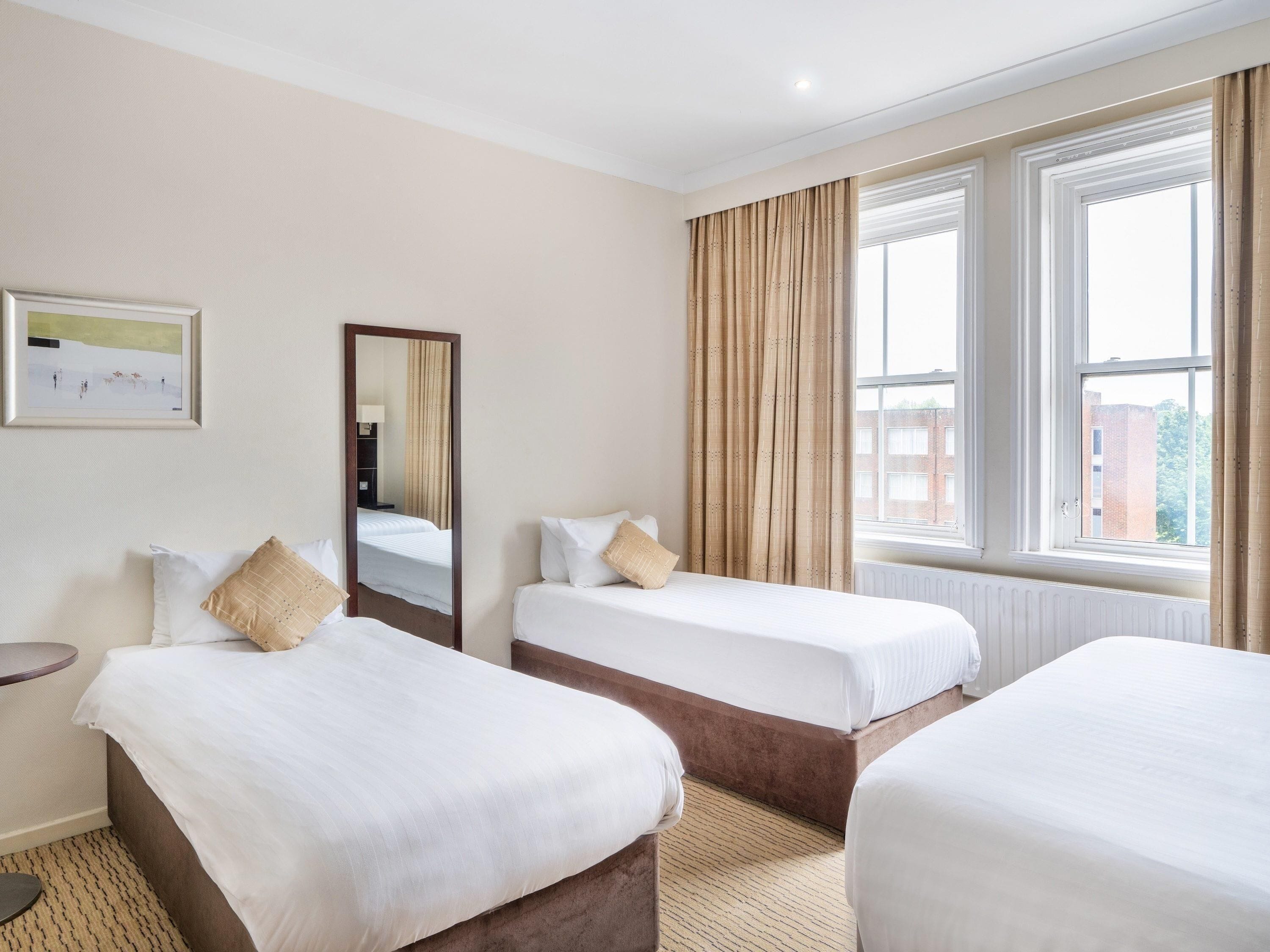 Family Room, Multiple Beds (Classic) | In-room safe, desk, iron/ironing board, free cribs/infant beds