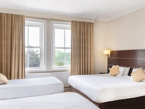 Family Room, Multiple Beds (Classic) - Mercure Maidstone Great Danes Hotel (Maidstone)