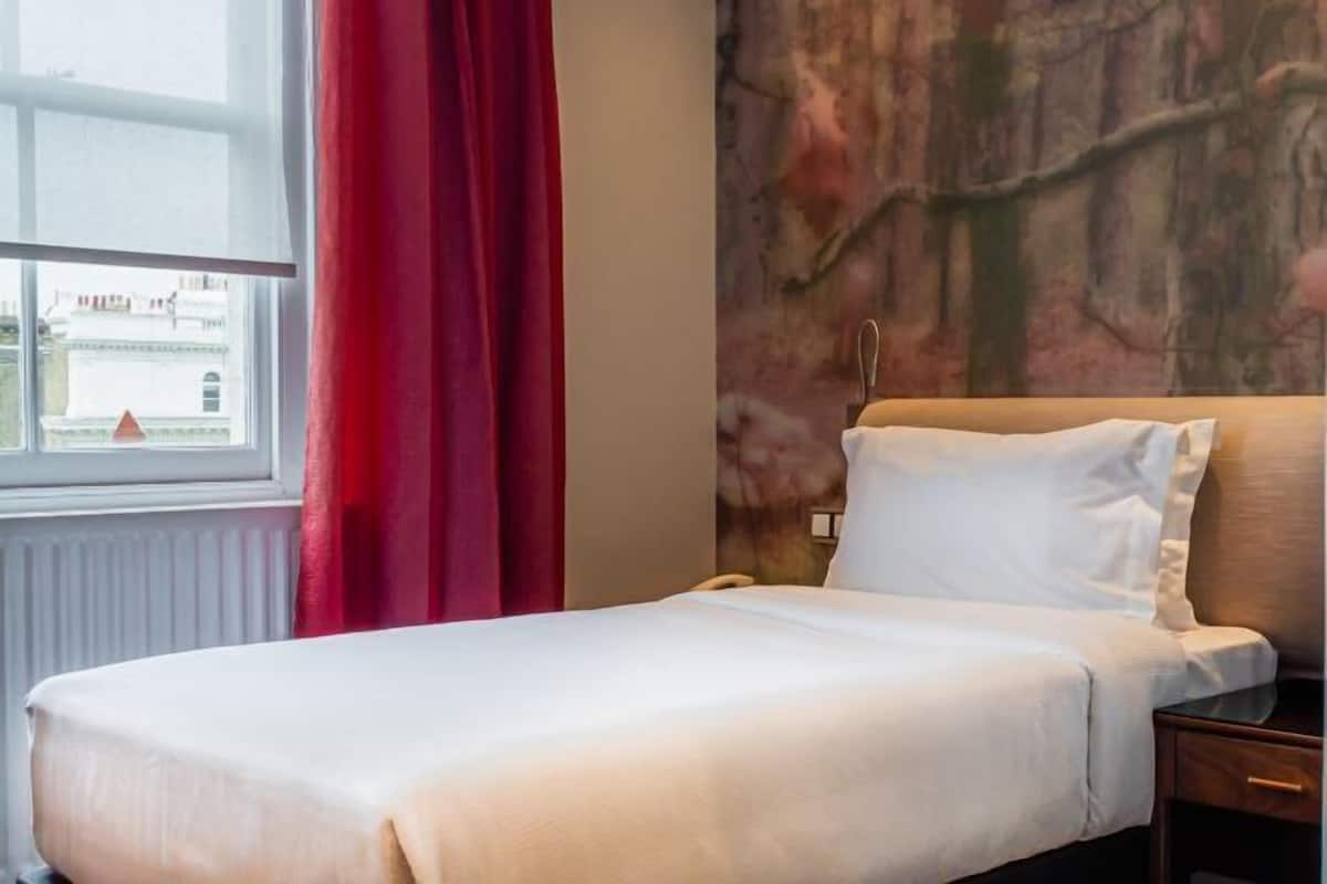 1 Schlafzimmer, Minibar, Zimmersafe, Schreibtisch