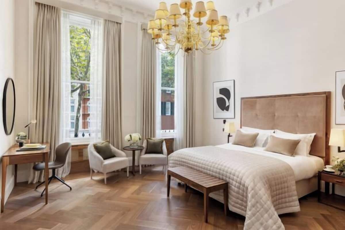 1 Schlafzimmer, Minibar, Zimmersafe, Schreibtisch