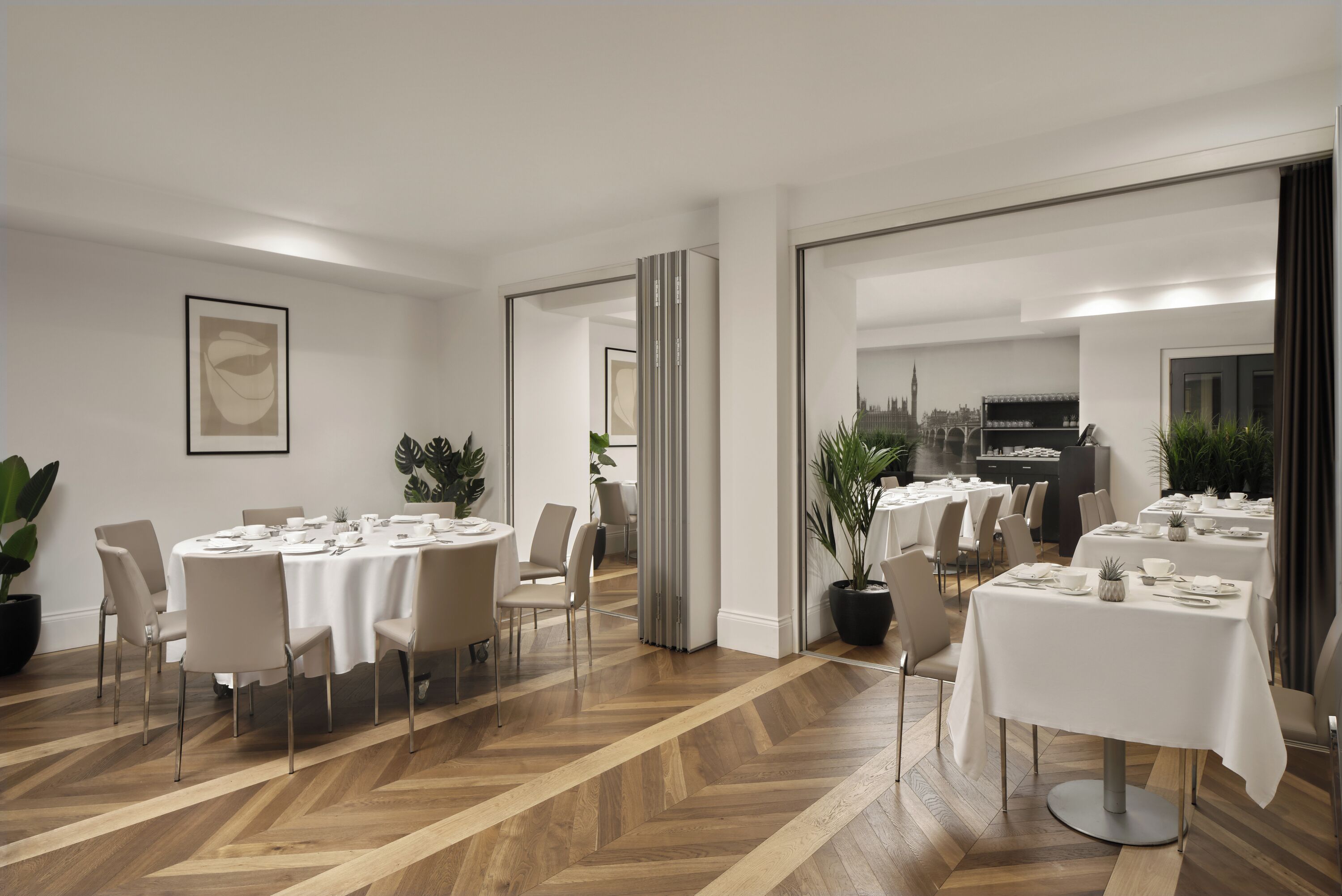 Se ofrece un desayuno completo (25  GBP por persona)