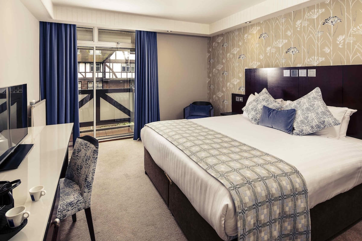 Rom – classic, 1 dobbeltseng | Skrivebord, strykejern/-brett, wi-fi (inkludert) og sengetøy