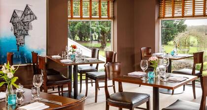 Mercure Chester Abbots Well Hotel