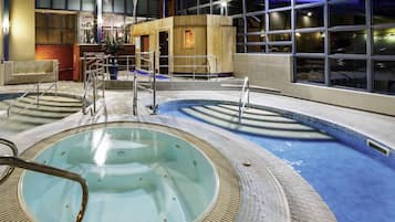 Sauna, steam room
