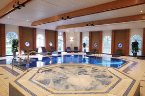 Bañera de hidromasaje interior