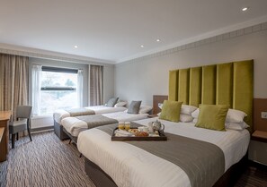 Familienzimmer | Schreibtisch, Bügeleisen/Bügelbrett, kostenloses WLAN, Bettwäsche