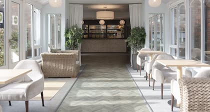 The Hog's Back Hotel & Spa Farnham