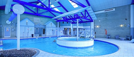 Innenpool, Liegestühle