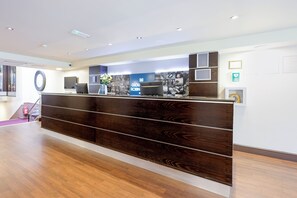 Reception - Gloucester Robinswood Hotel by Sunday (Gloucester)