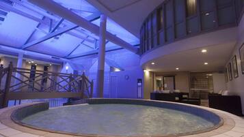 In-room safe, desk, laptop workspace, soundproofing