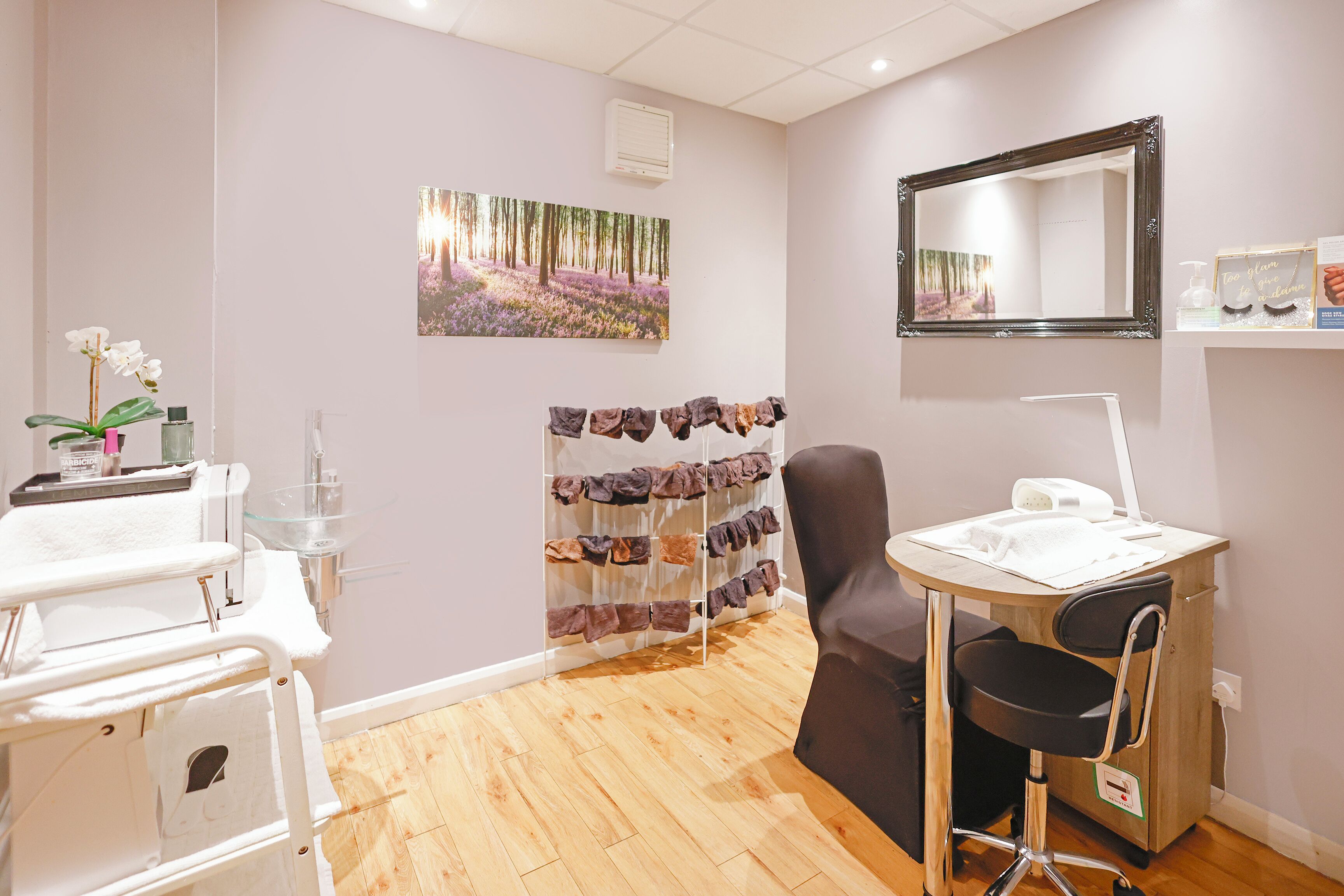 Sauna, steam room, body treatments, hot stone massages, Swedish massages