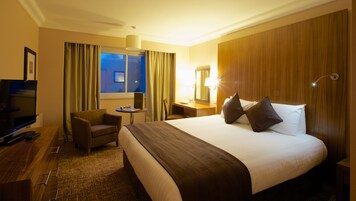 In-room safe, desk, iron/ironing board, cribs/infant beds