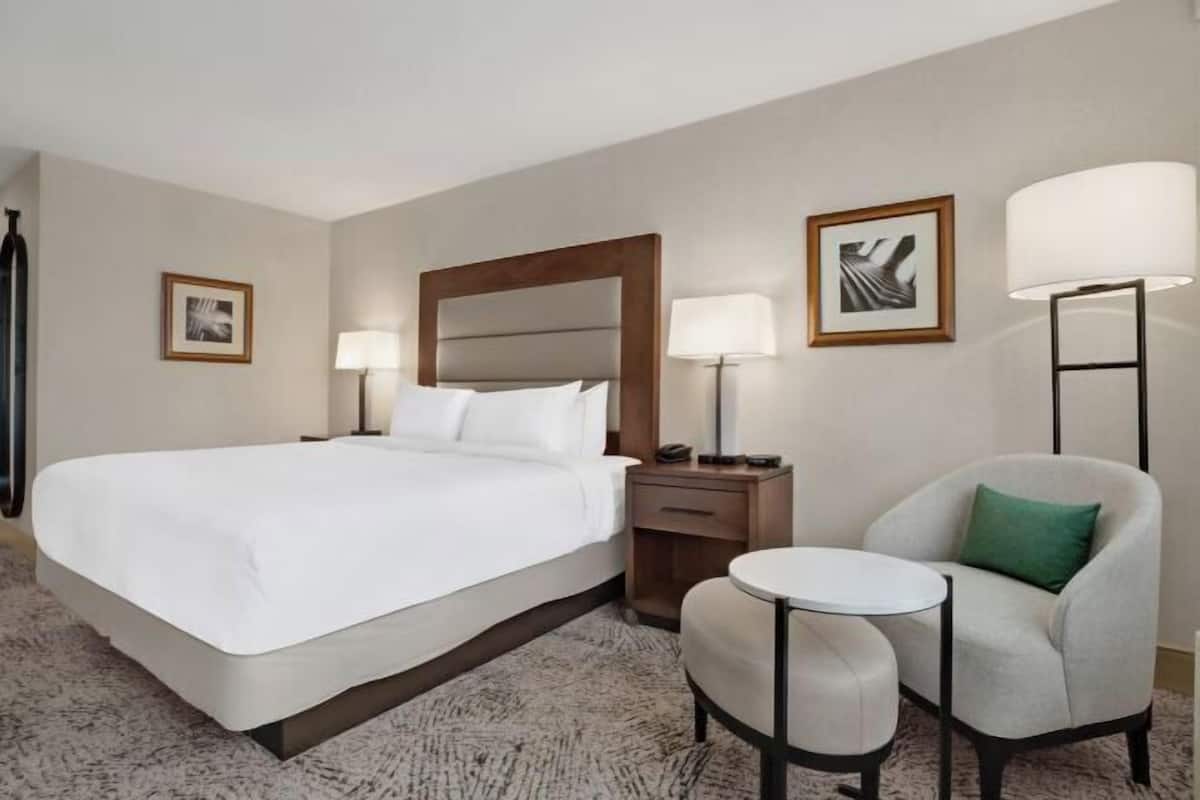 Literie hypoallergénique, coffres-forts dans les chambres